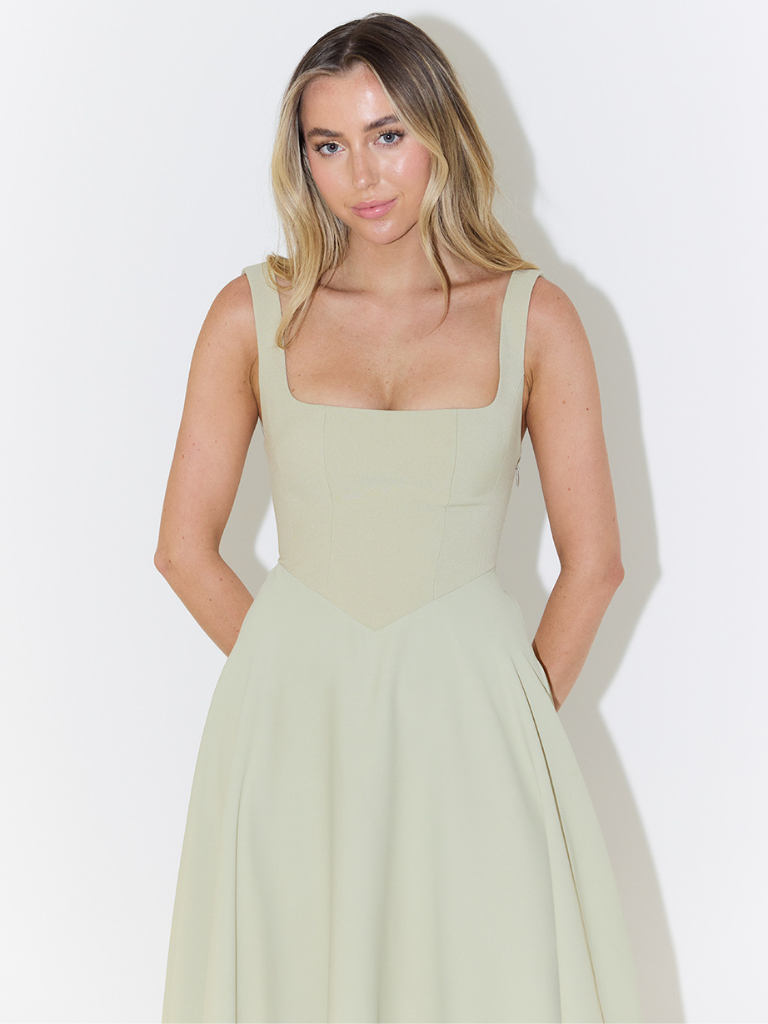 Tirena – Elegant Midi Dress