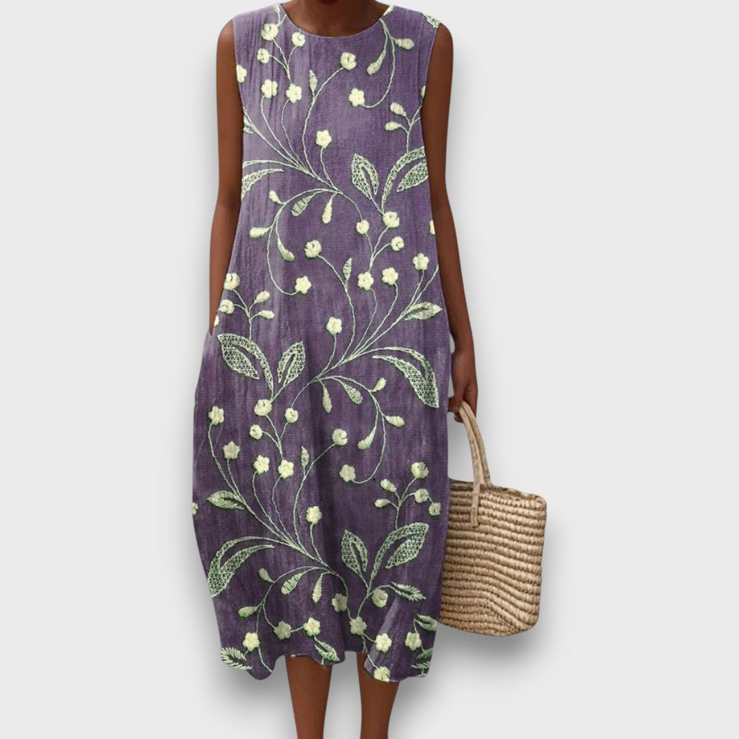 Lunaria – Dress with Floral Embroidery