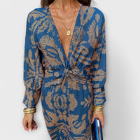 Noira – Maxi Dress with Knot and Print Accent