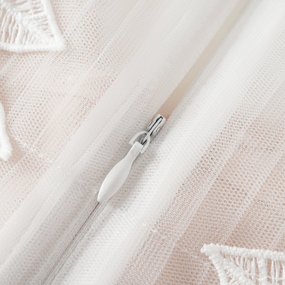 Annabelle Flower-appliqué Tulle Midi Dress (Without Belt)