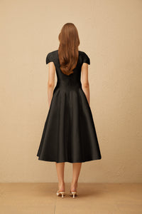 Aventin Black Godet Design Midi Dress