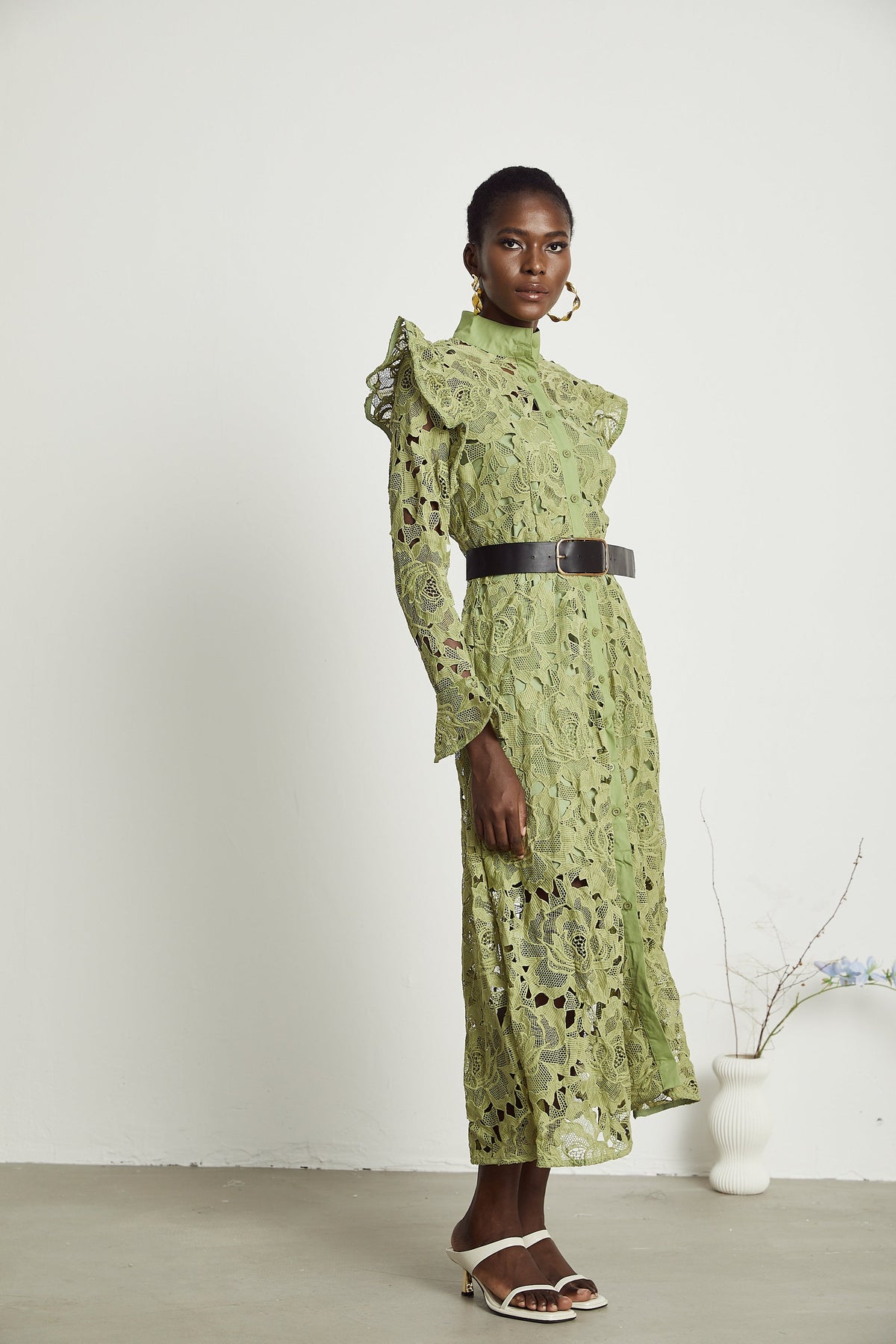Noémie floral-embroidered midi dress in Green