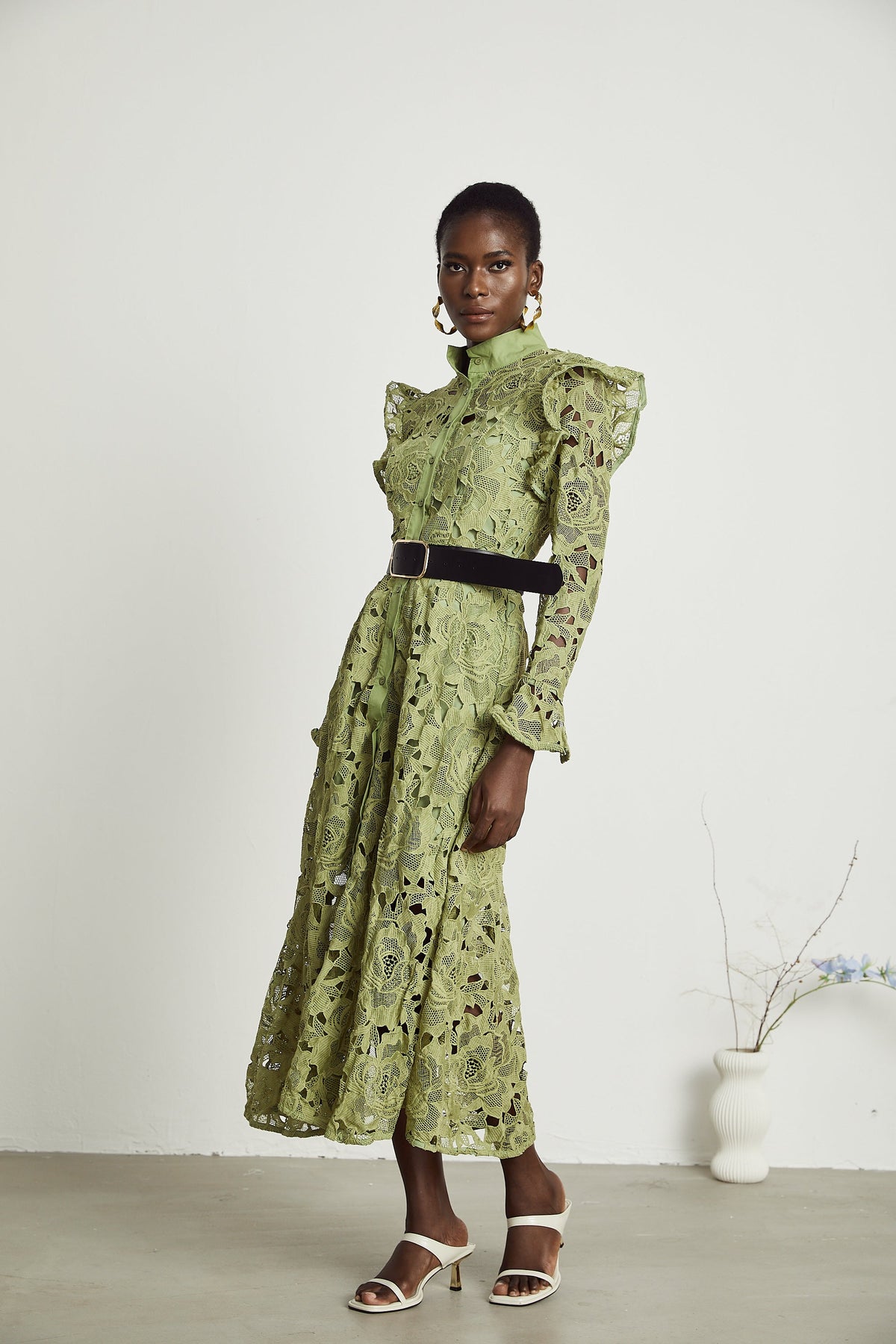 Noémie floral-embroidered midi dress in Green