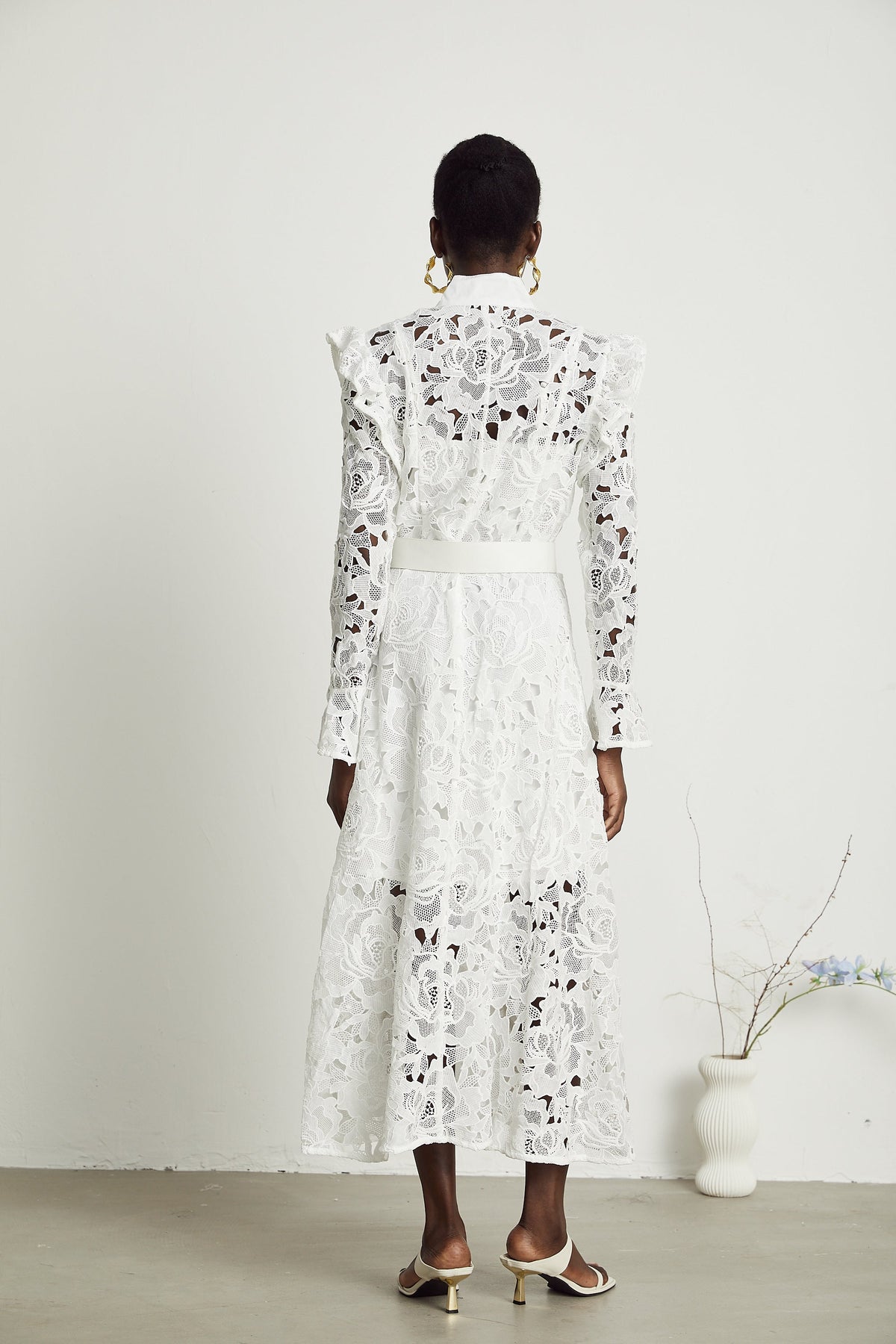 Noémie floral-embroidered midi dress in White
