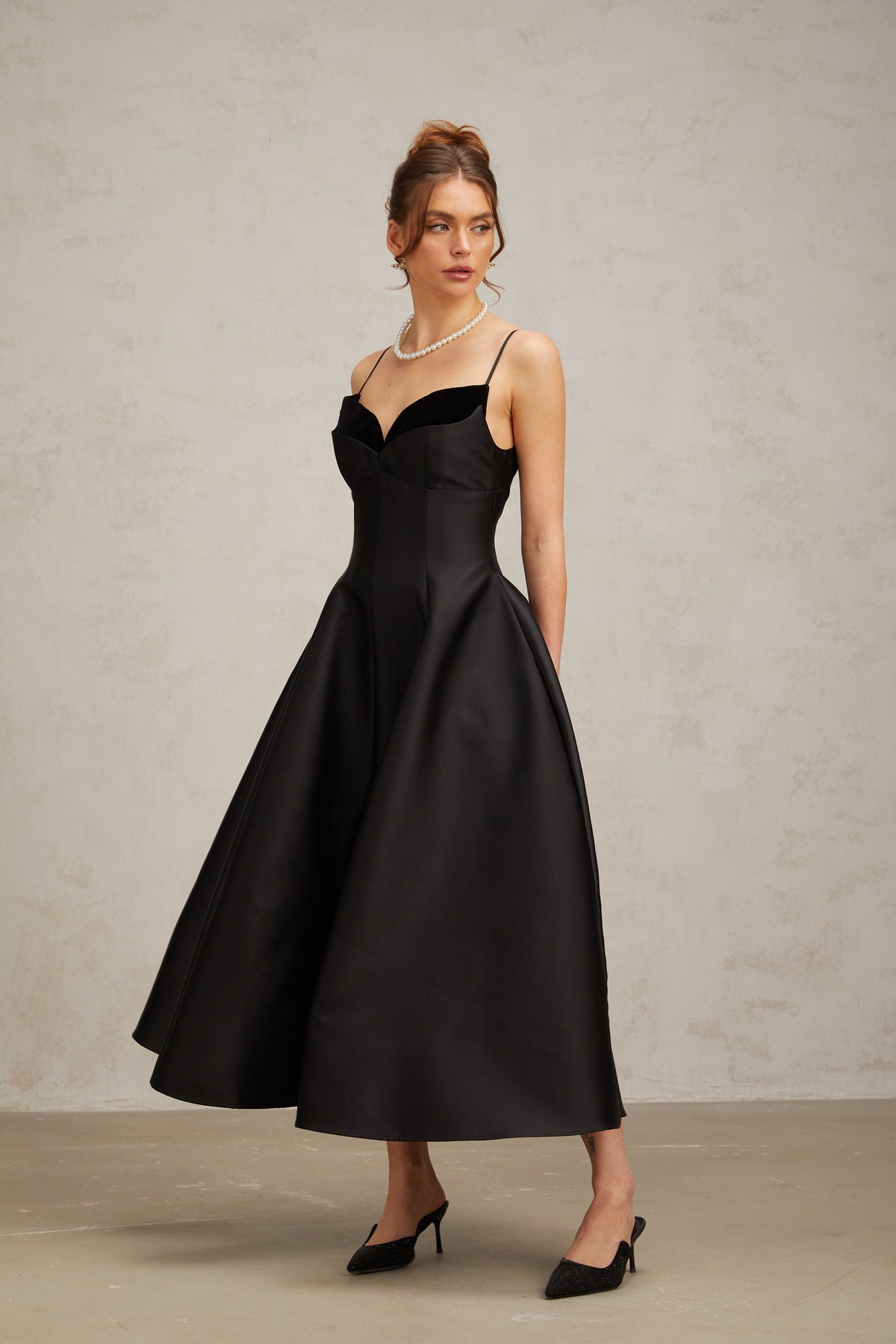 Roxane black pleated flared midi dress