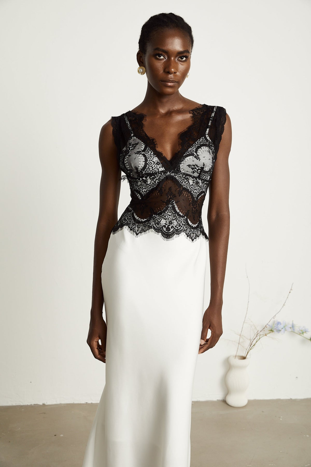 Éléonore Two Tone Lace Detail Maxi Dress