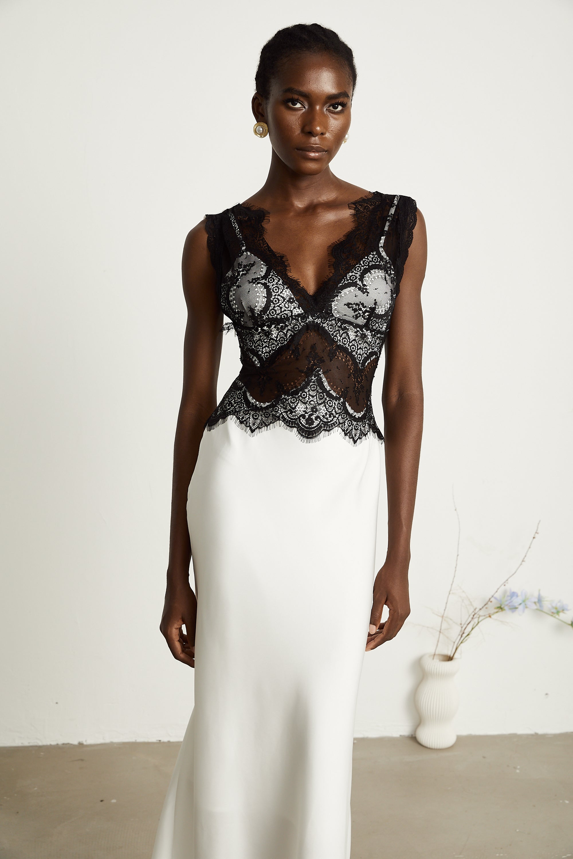 Éléonore Two Tone Lace Detail Maxi Dress