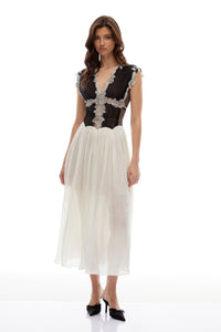 Modesty Color Block Floral Appliqué Midi Dress