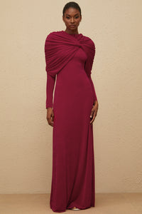 Moderne Red Cape-Design Ruched Maxi Dress