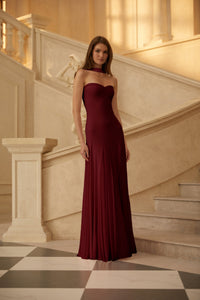 Rêverie Red Sweetheart Neck Maxi Dress
