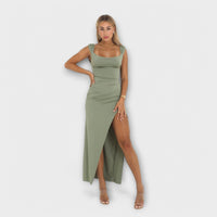 Umara – Figure-Hugging Maxi Dress with Slit