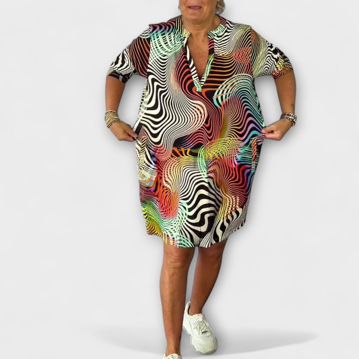 Ravea – Color-Intensive Casual Dress with Retro Flair