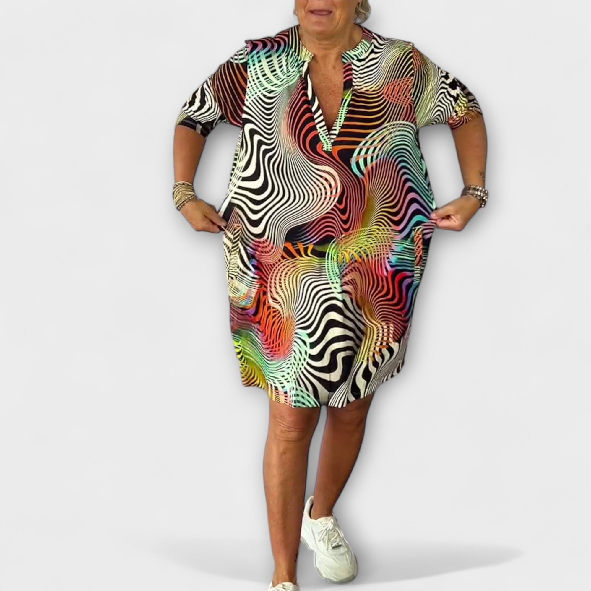 Ravea – Color-Intensive Casual Dress with Retro Flair