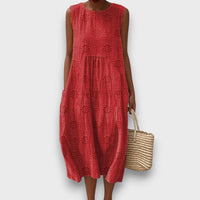 Serava – Embroidered Midi Dress