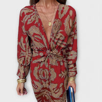 Noira – Maxi Dress with Knot and Print Accent
