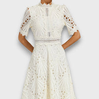Norelia – Elegant Midi Dress with Lace Detail