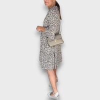 Leonae – Effortless Leopard Day Dress