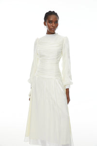 Katrín White Glossy Gathered Maxi Dress