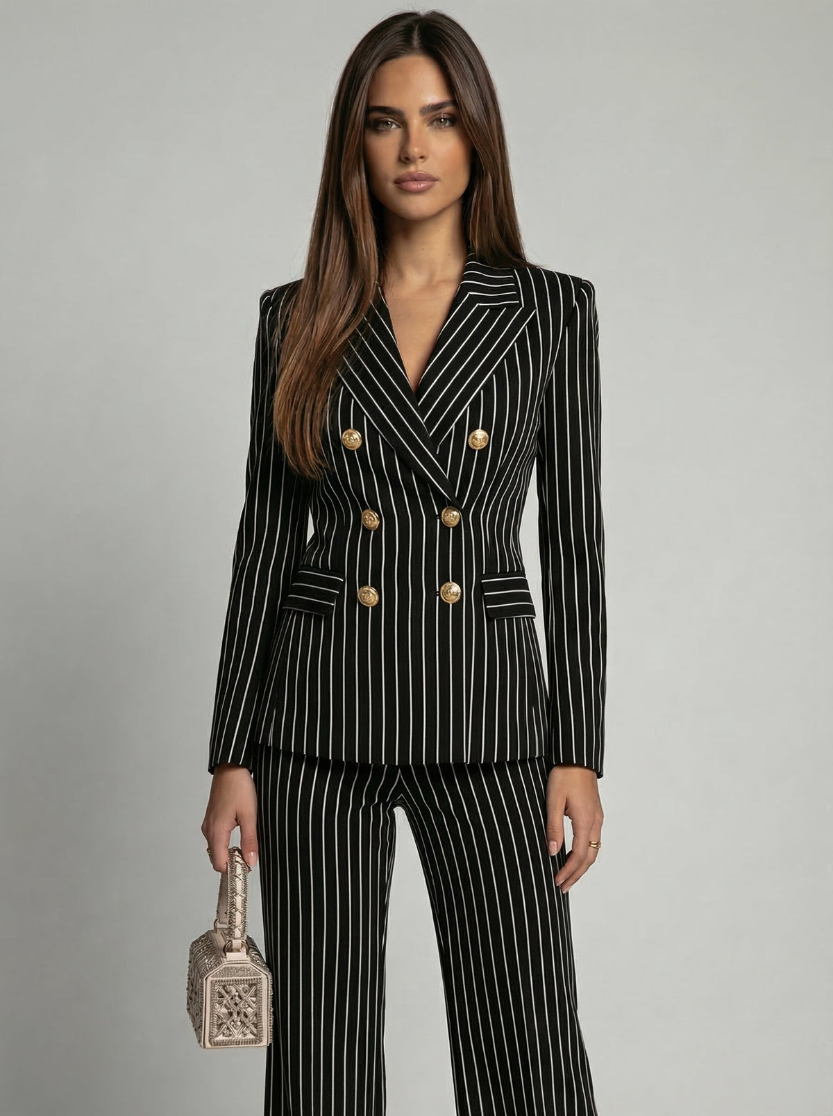 Victoria | Elegant Diplomatic Suit