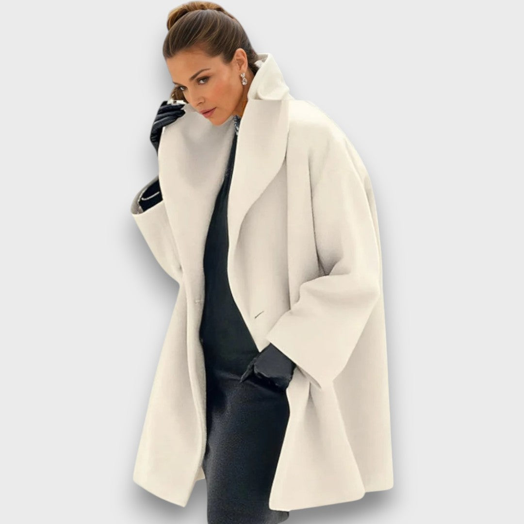 Lerisse – Elegant Coat with Hood