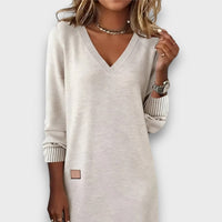Haylen – Relaxed Knit V-Neck Dress