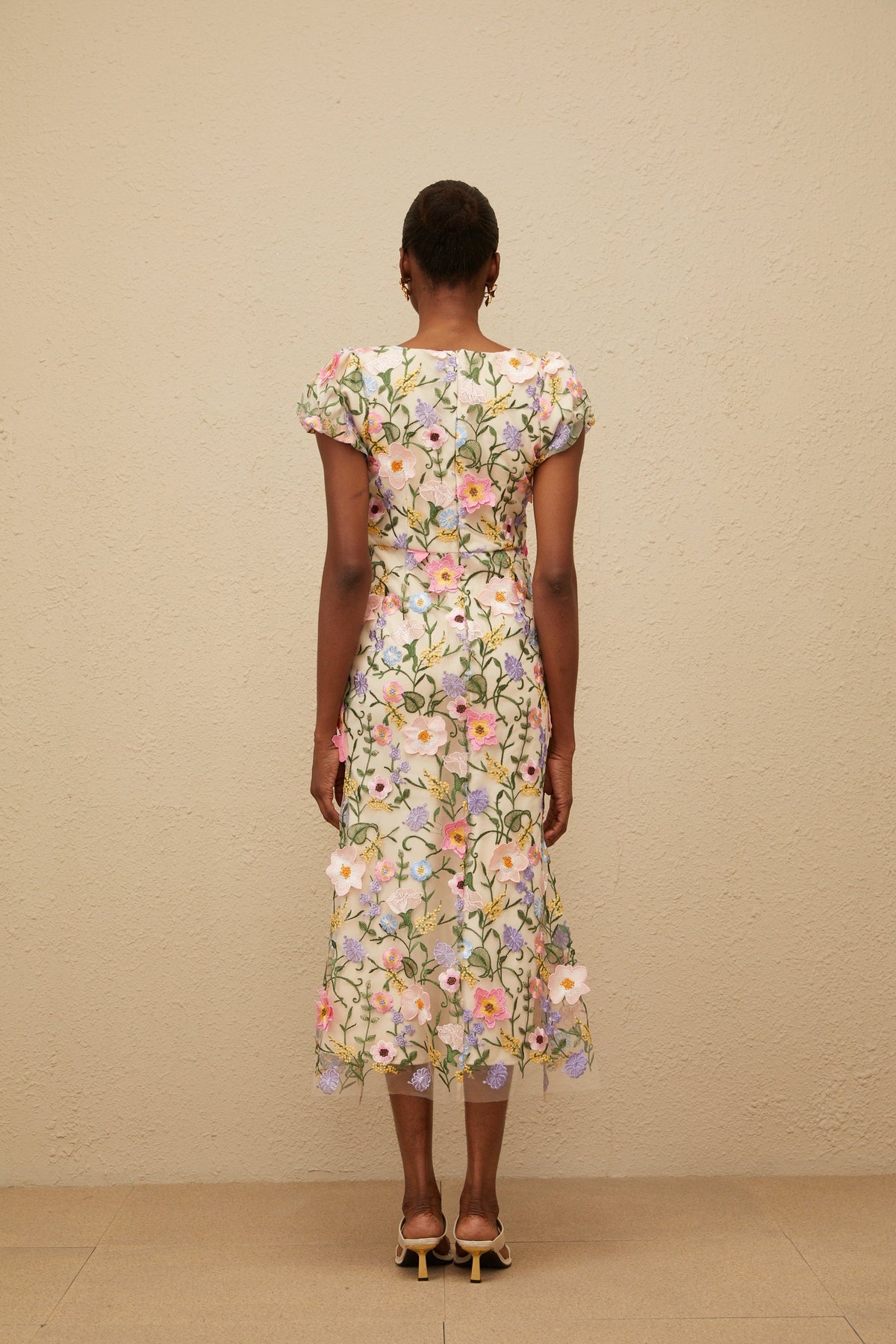 Enjouée Neutral Floral Embroidered Midi Dress