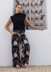 Remi Pant Camellia
