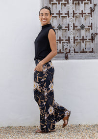 Remi Pant Camellia