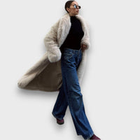 Liviane – Maxi coat with couture flair